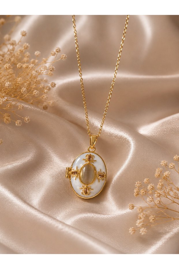 Pearl Bloom White Clamshell Medallion Steel Necklace (Gold Color)