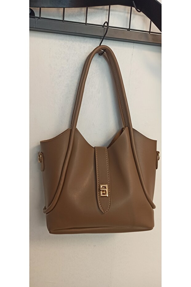Puppy Hand and Shoulder Bag