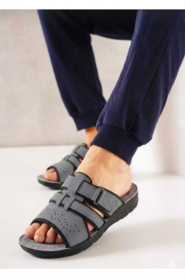 Men's Daily Slippers Walking Work Slippers Beach Holiday Slippers Comfortable Sole Does Not Odor