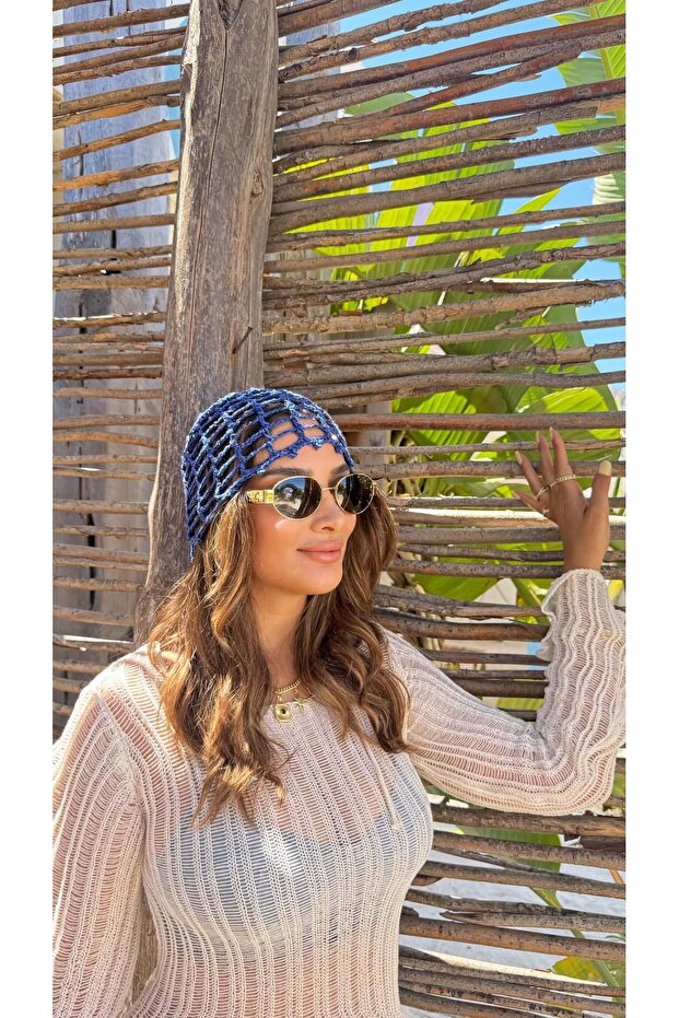 Kep001 Hand Knitted Net Cap with Pul Detail