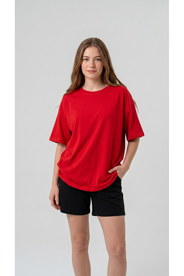 Women's Red Oversize Crew Neck Comfortable Fit Relaxed T-Shirt