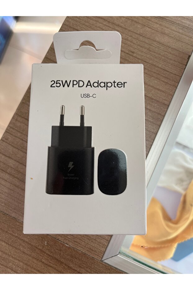 Şarj Adaptörü