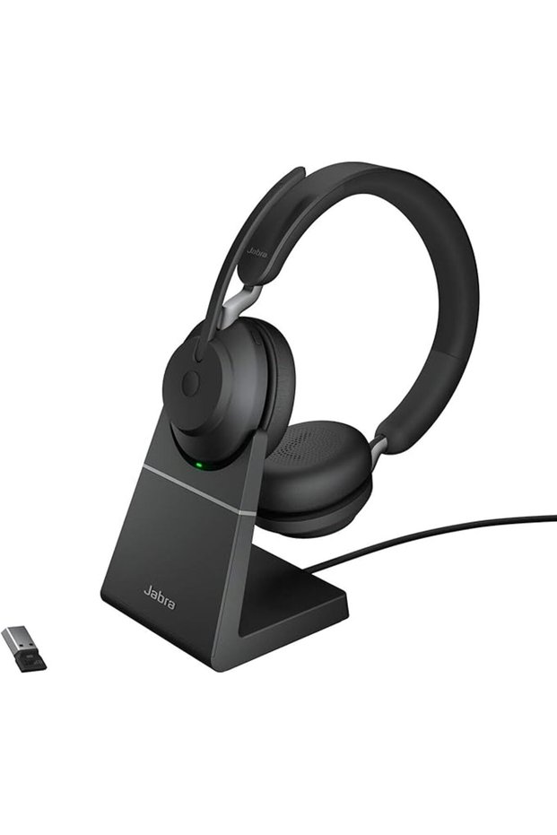 سماعة رأس لاسلكية Evolve2 65 للكمبيوتر مع حامل شحن - سماعة ستيريو مع خاصية إلغاء الضوضاء ومعتمدة من UC
