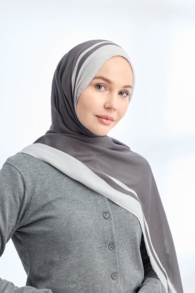 شال أنيق بتصميم هارموني فريم - مدخن - رمادي