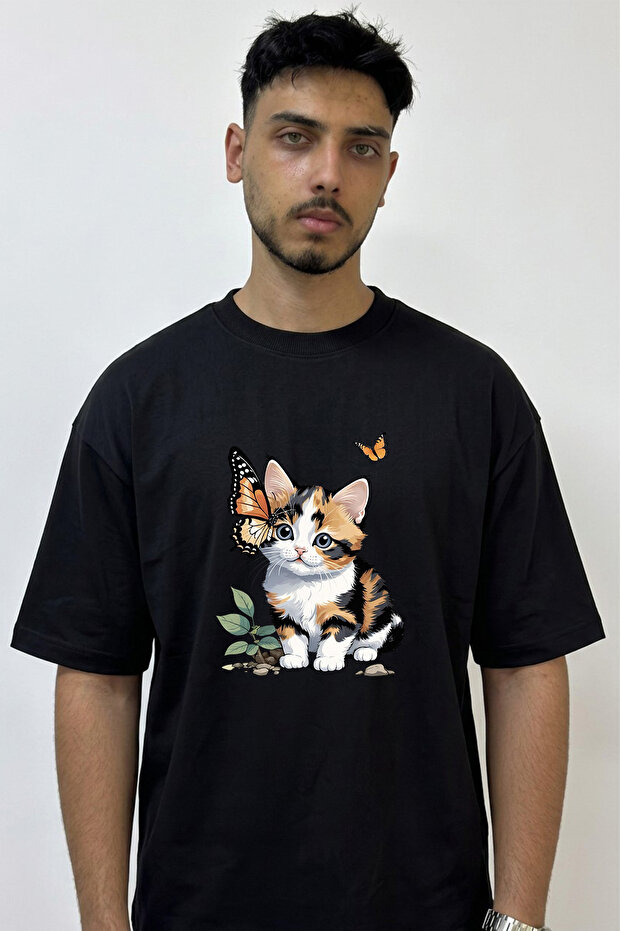 Calico Kitten Butterfly Design Printed Oversize Black T-Shirt