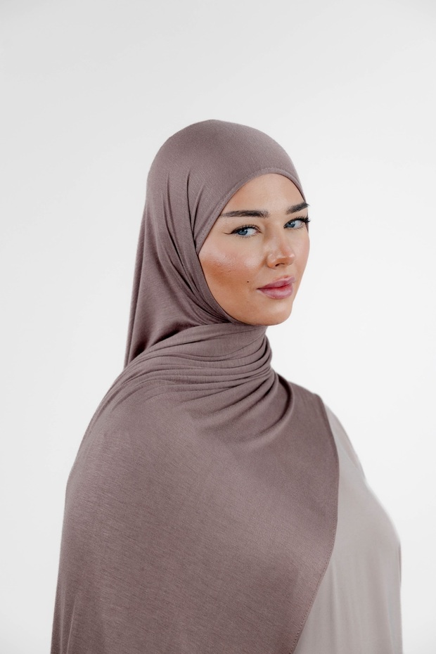Bambo Jersy Downtown Hijab – Soft & Comfortable Modest Wear for Women