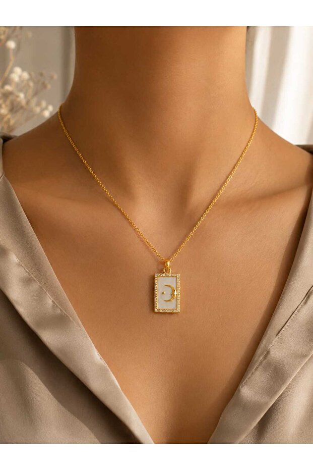 Elegant Necklace with Zircon Stone and Moon and Star Figures, Moon and Star Necklace