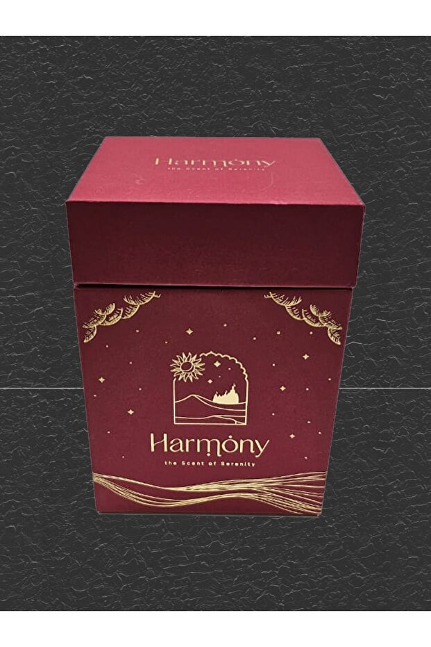 Premium oud with natural ingredients