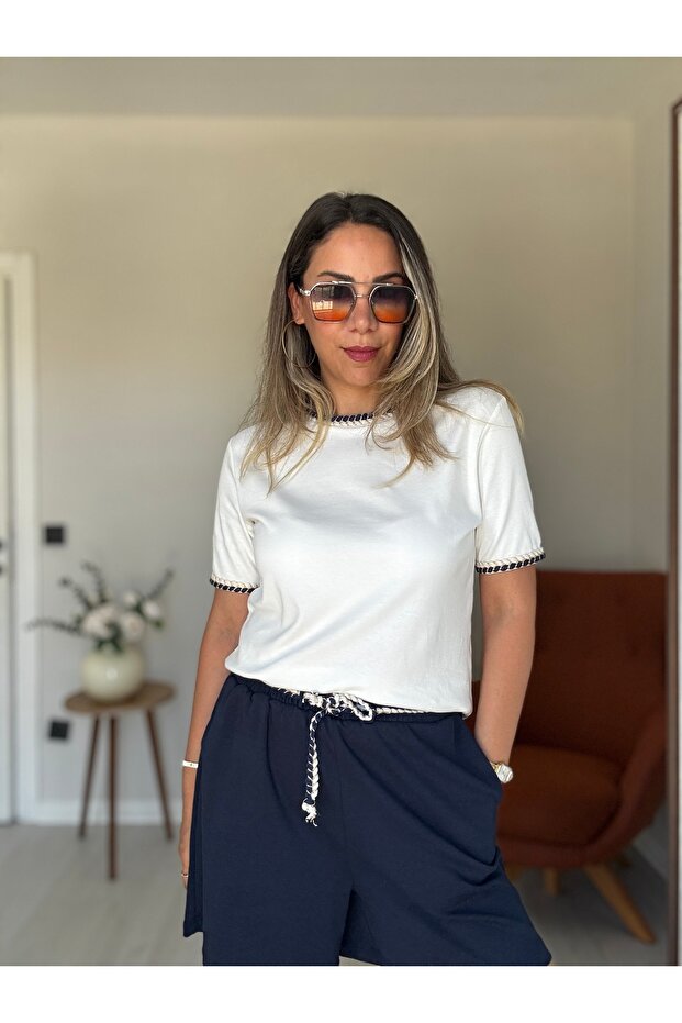 Crew Neck White T-shirt