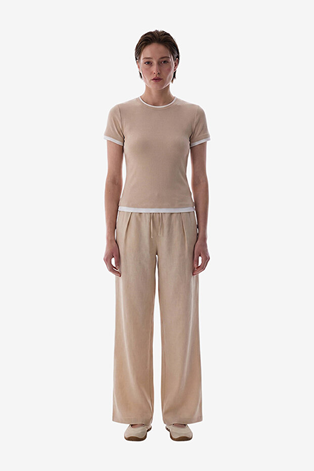 Women Basic Layer Short Sleeve T-Shirt Pastel Beige