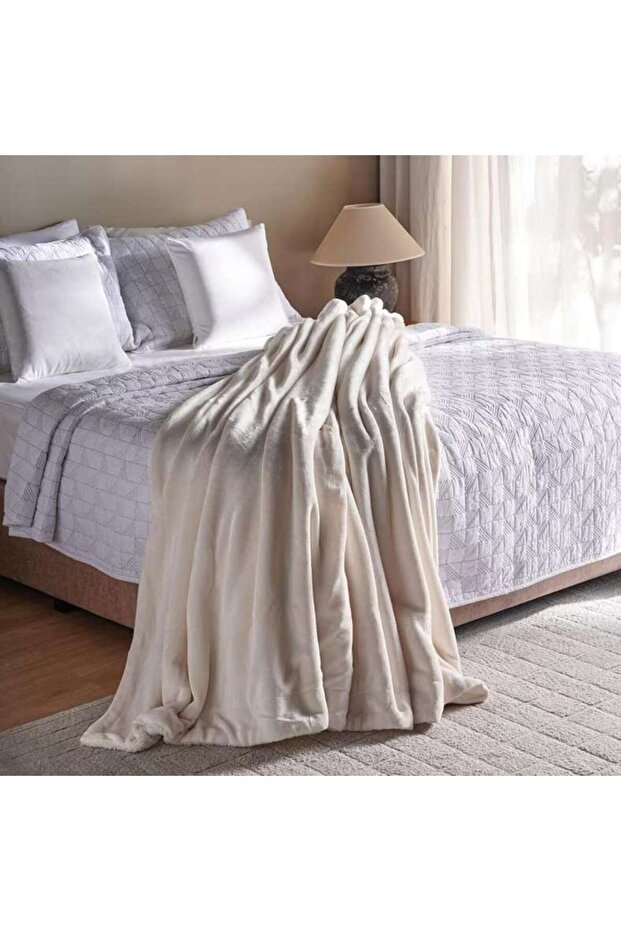 Cozevia Flannel Blanket 150x200cm - Cream