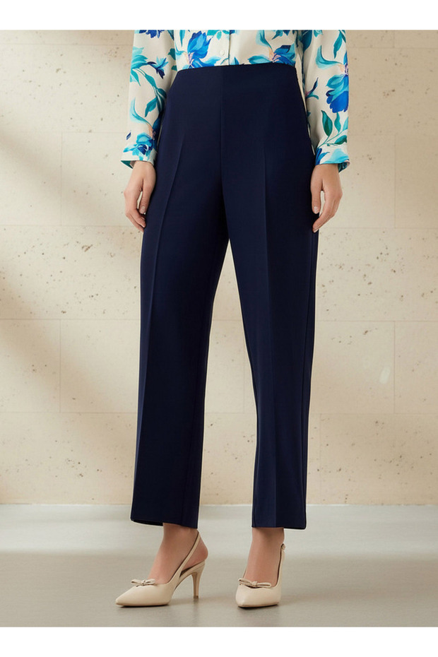 STRAIGHT LEG PANTS