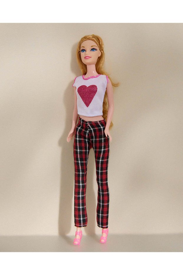 Girls Blonde Fashion Doll (8 Inch)