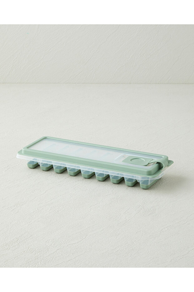 Colade Plastic Ice Tray 27X9 cm Green