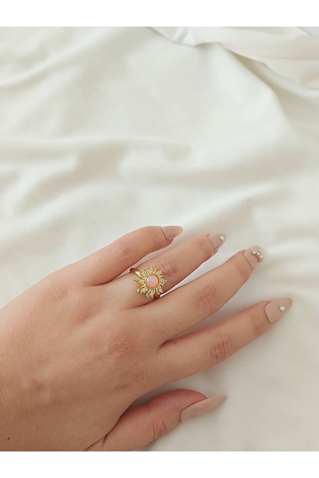 Sun Steel Stress Ring Can Be Adjusted to the Finger