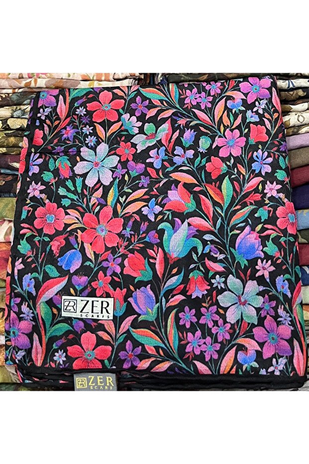 Zer Organic Cotton Scarf with Floral Pattern