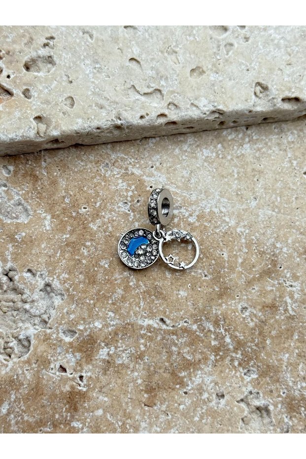 PNDR Charm // CHARM-892