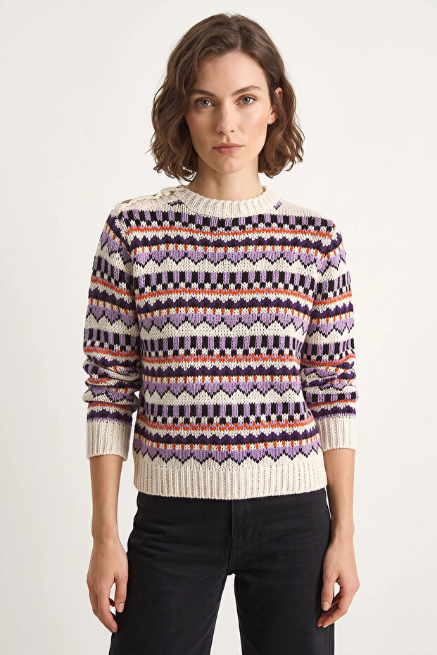 Women's Patterned Knitwear Ecru Sweater with Shoulder Patches