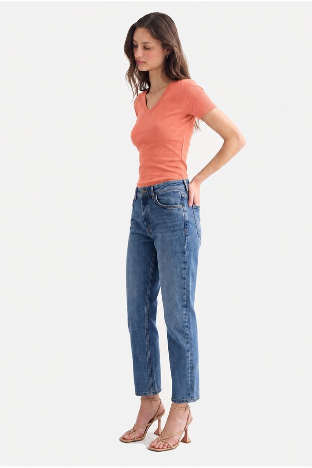 Organic Cotton Salmon Color Women's Ribbed V-Neck T-Shirt