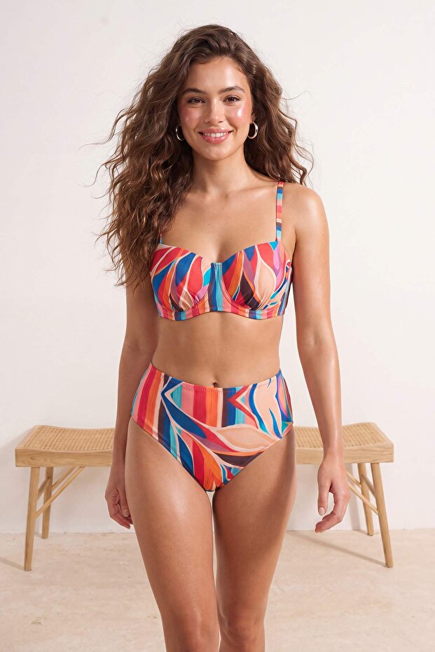 Tropikal Desenli Balconette Kaplı Yüksek Bel Regular Bikini Takımı TBESS26BT00014 - 4