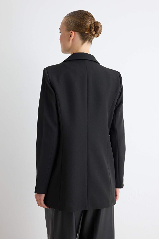 Siyah Oversize Astarlı Kruvaze Kapama Dokuma Blazer Ceket TWOAW21CE0145 - 4