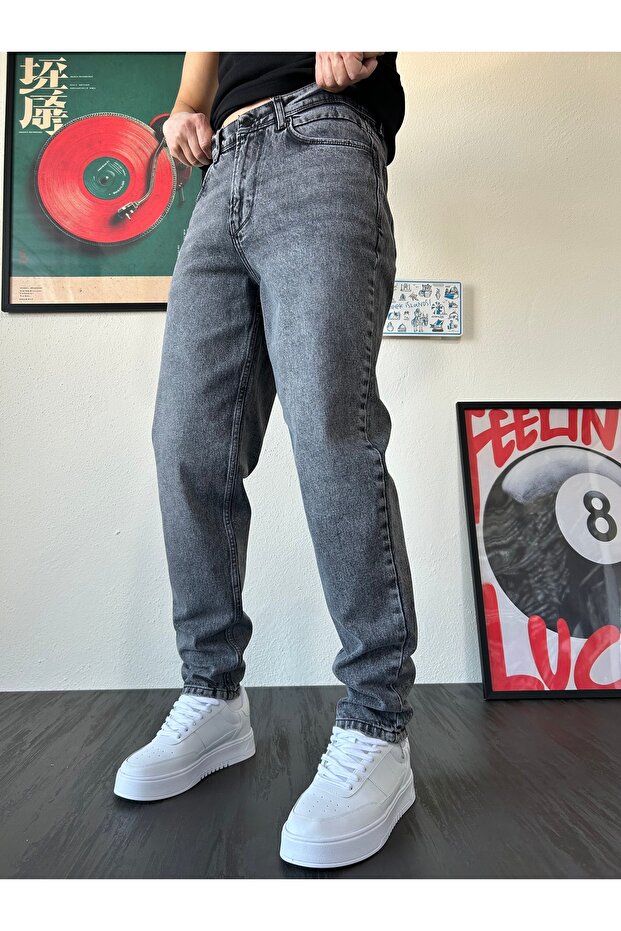 Gray Washed Effect Boyfriend Jean