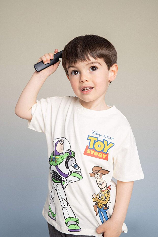 100% Cotton Toy Story Regular Fit Short Sleeve T-Shirt G9910A526Sm