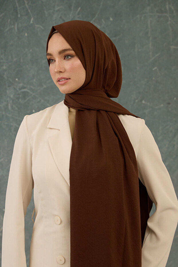 وشاح مريح باللون البني المر - 10001-01