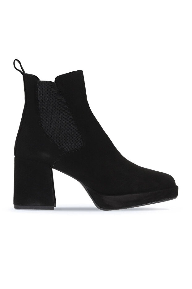 Black Suede Women's Heeled Boots 01Wv8100