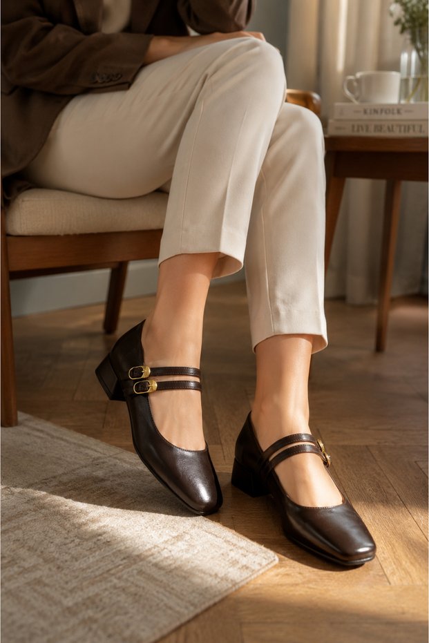 Women's Brown Patent Leather Mary Janes Pair Buckled Block Heel Shoes Vdz02008