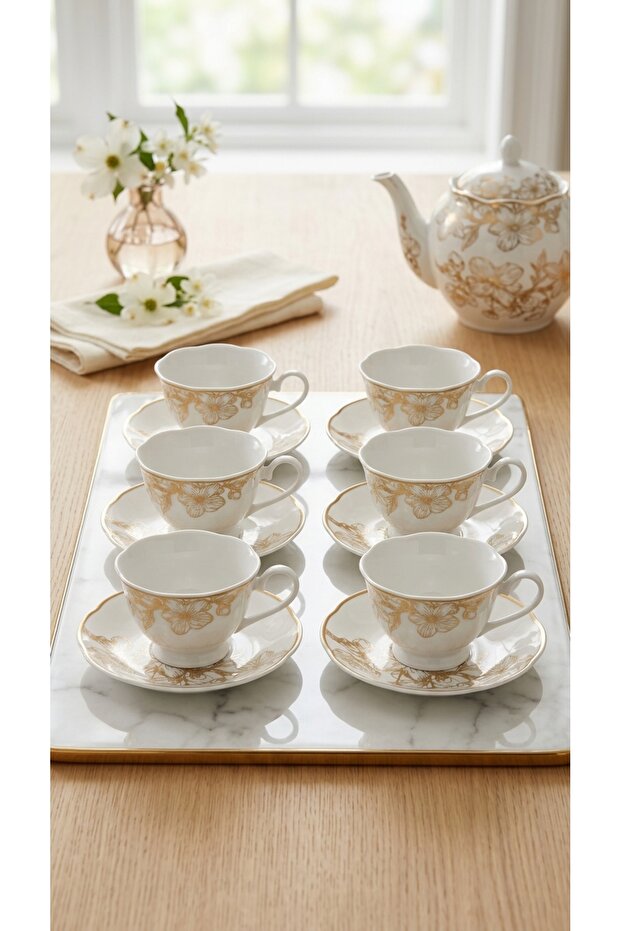 Classic Design Tea Cups and Saucers Set for High-End Dining Experiences