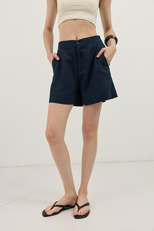 Linen shorts