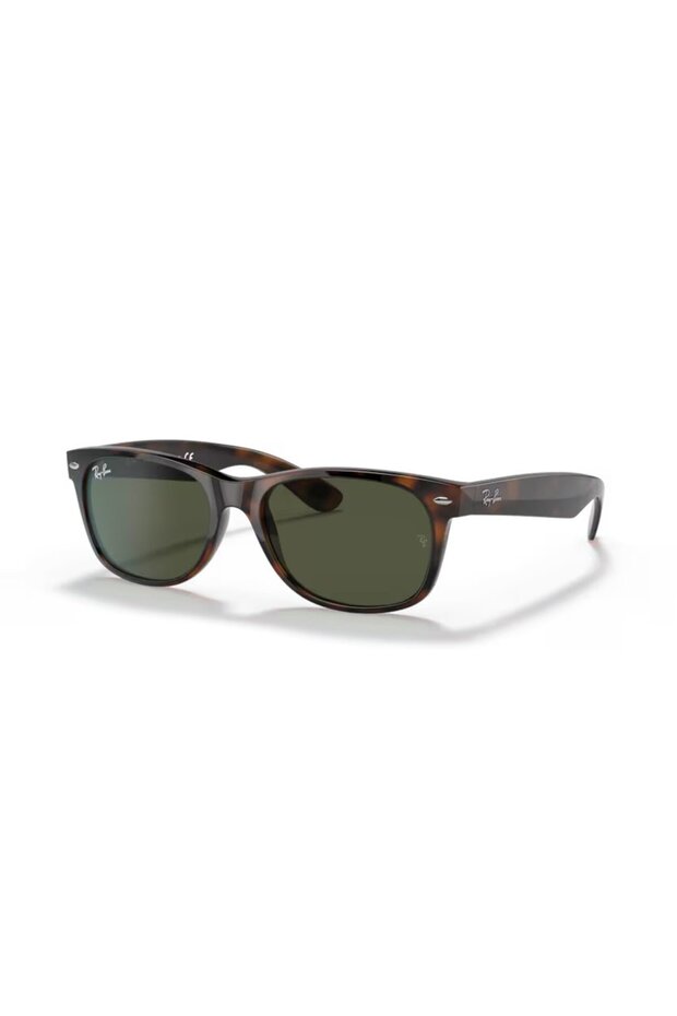 RB2132 902 58 نظارات شمسية للجنسين