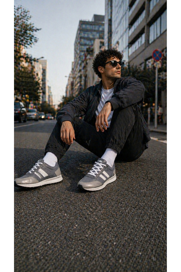 Smoked Striped Lace-Up White Sole Men's Sports Shoes
