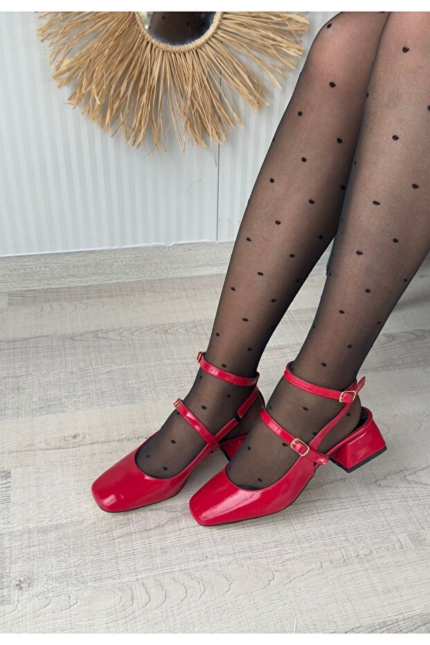 Karmi Red Patent Leather Heeled Arched Shoes