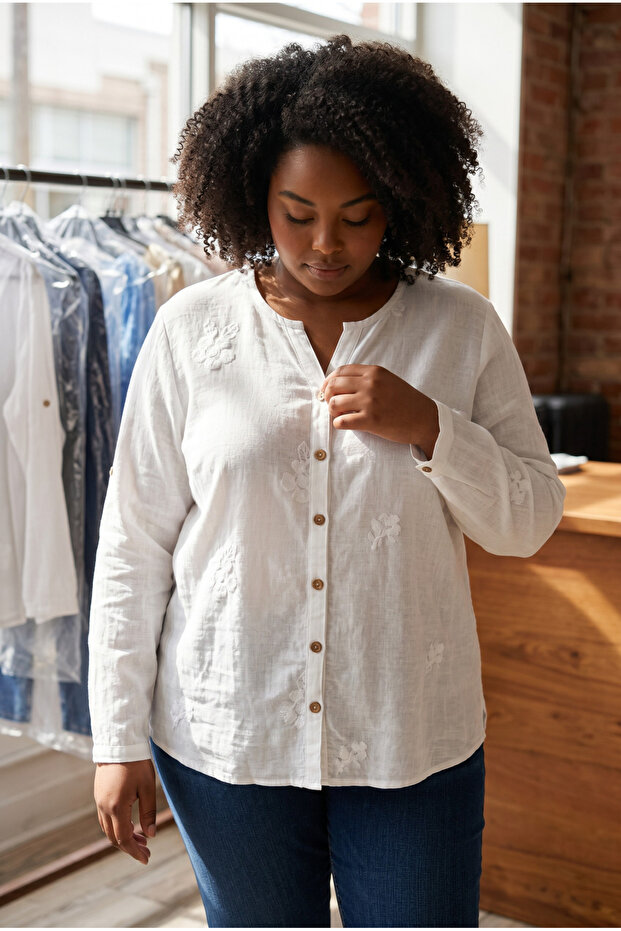 Women's Plus Size Embroidered Shirt