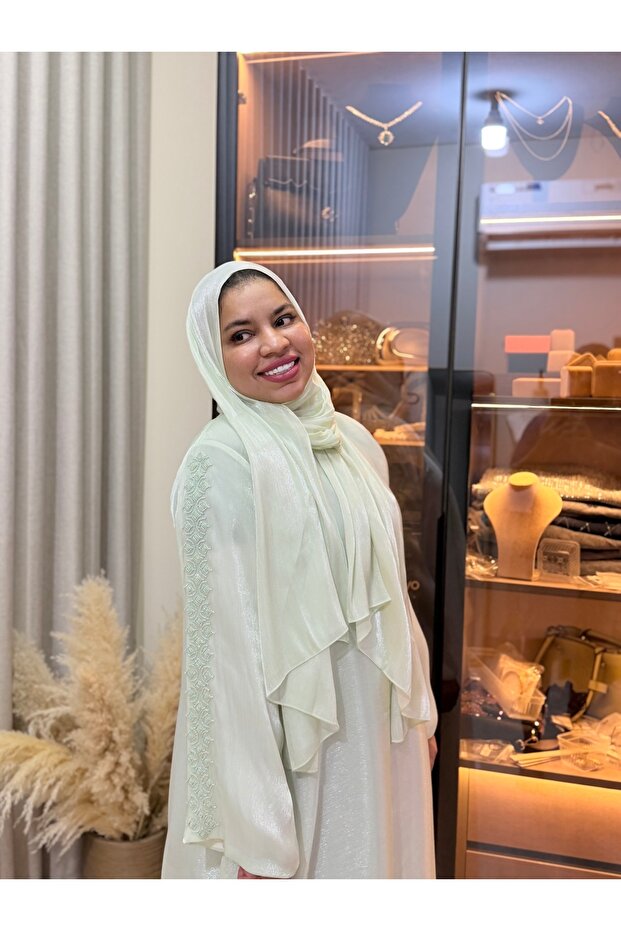 Elegant Sage Green Flowing Abaya – Minimal Luxury Design
