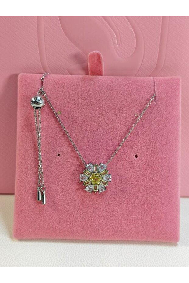 Chain with Accessories - 6