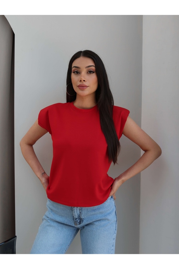 تيشيرت أساسي مبطن بدون أكمام - 4