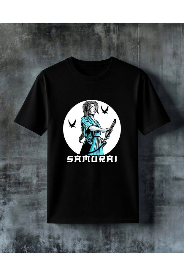 تي شيرت نسائي مطبوع عليه samurai savasci مقاس كبير