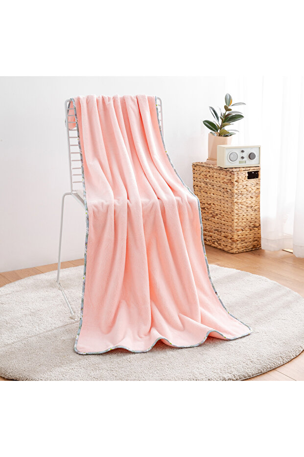 Elegant Medium Bath Towel Apricot Color Soft Absorbent Bathroom Towel