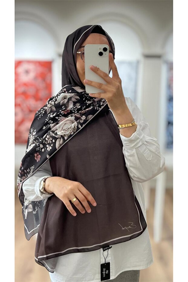 شال ناعم بنقشة زهور متدرجة - بني