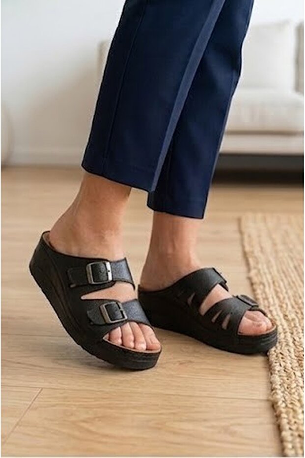 Unisex Summer Stylish and Comfortable Anatomical Leather Sandals