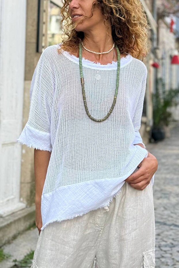 White Boat Neck Washed Dirty Stitched Mesh Cotton Loose Woven Blouse 50 55