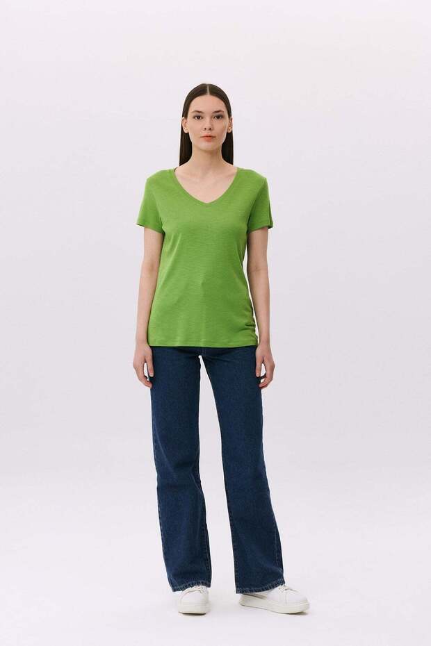 Modal V Yaka Basic T-Shirt