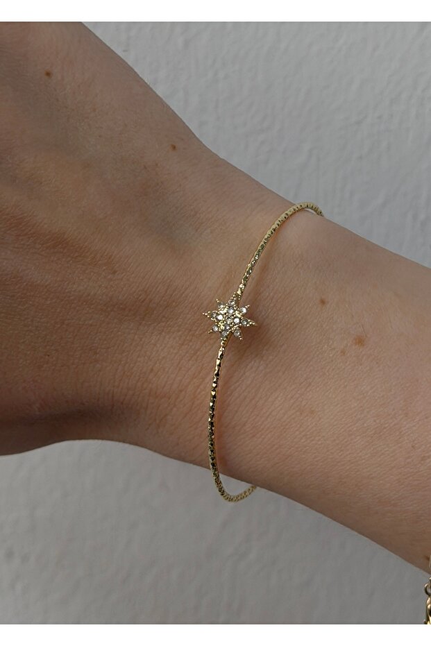 Alexi̇s North Star Bracelet