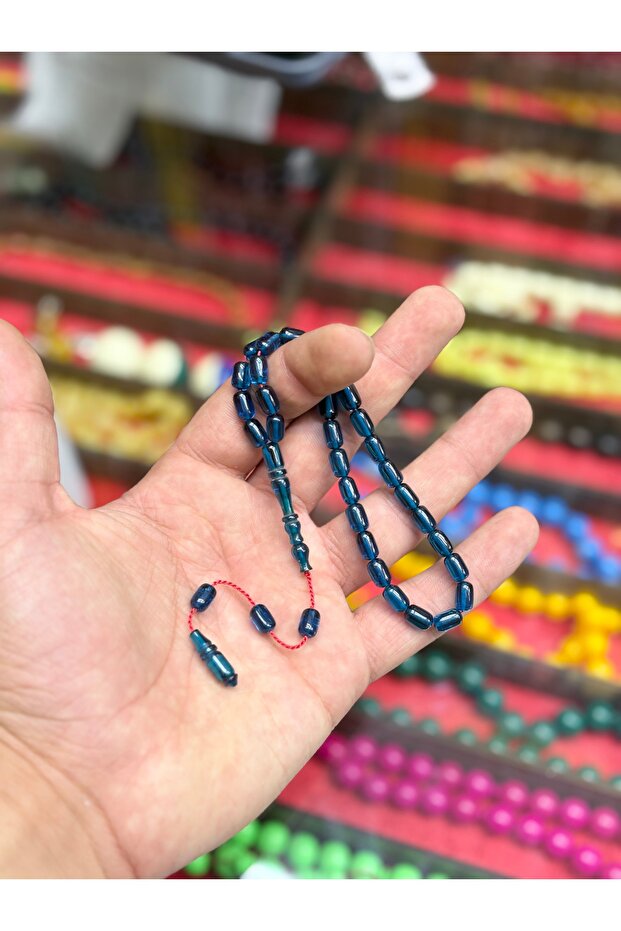 سبحة من حجر العنبر الأزرق بطول الكاحل بنظام ألوان أزرق
