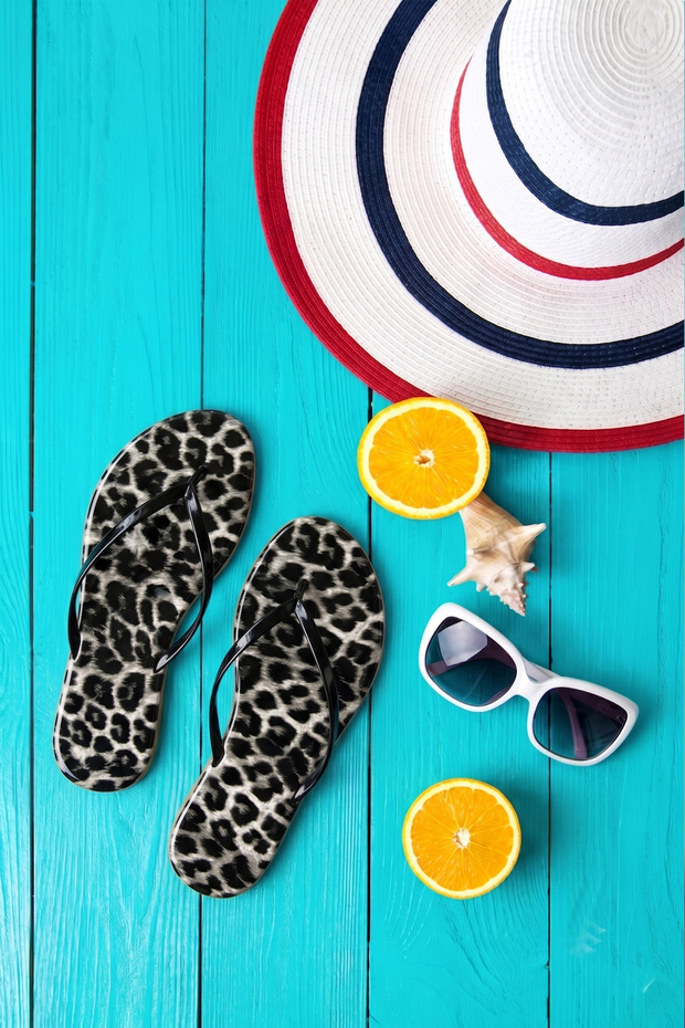 Women's Black and White Leopard Patent Leather Jelly Flip-Flops Stylish Comfortable Walking Summer Sandals