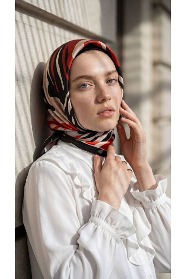وشاح كريستال لامع بنمط الحمار الوحشي