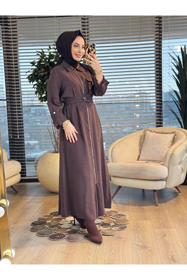 12667 فستان بجيب واحد وسحاب أمامي باللون البني